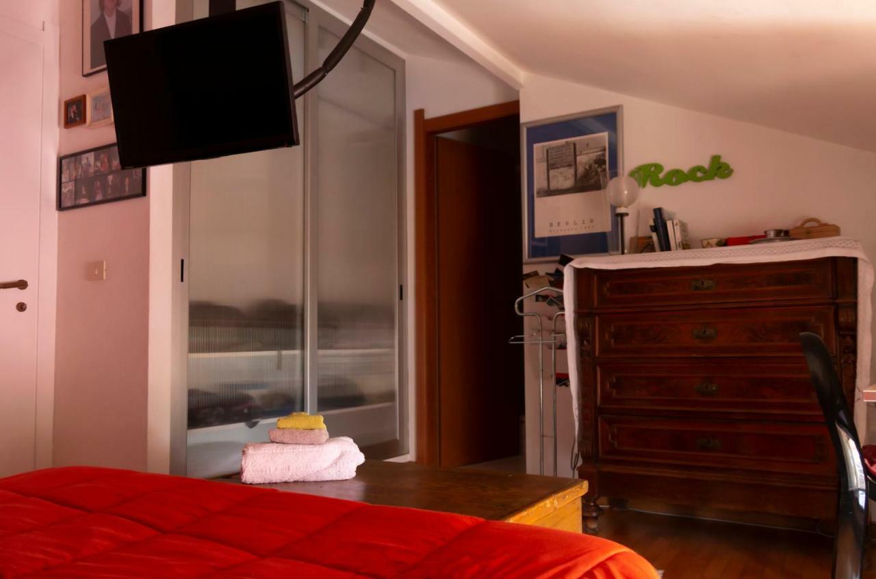 Le casette nel borgo Hotel Acireale Esterno foto